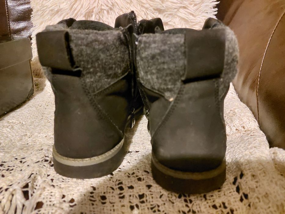 Buty, trzewiki zimowe męskie chłopięce ocieplane czarne Fila 39