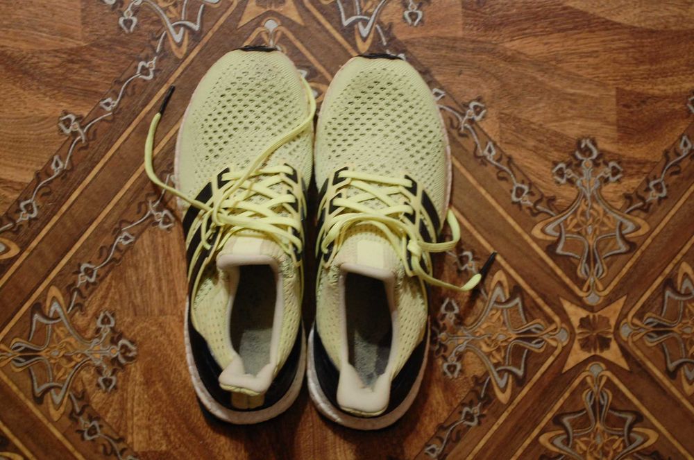 Кросовки Адідас, майже нові, по стельці 26,5 см