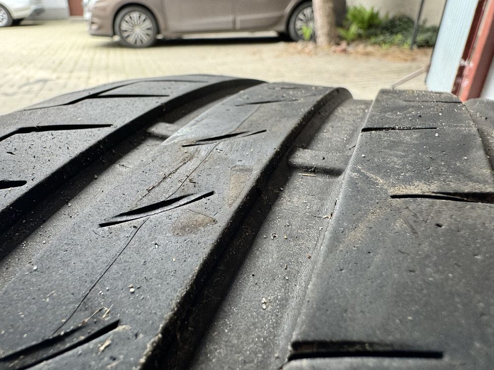 Opony letnie 255/45 R18 - 4 szt, cena za kpl, 2021,2022 rok