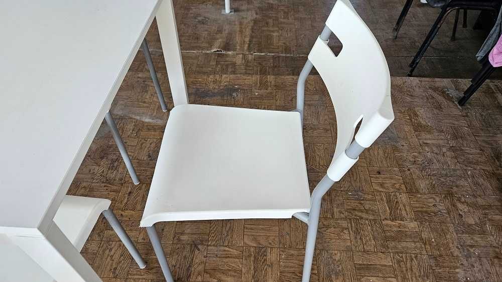 Stół IKEA typ MELLTORP do kuchni, biura plus  krzesła