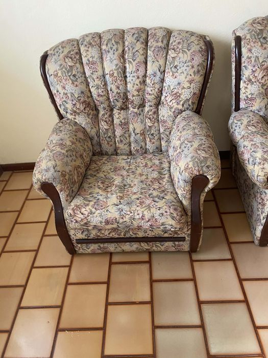 Sofa ,2 individuais e 1 de tres lugares