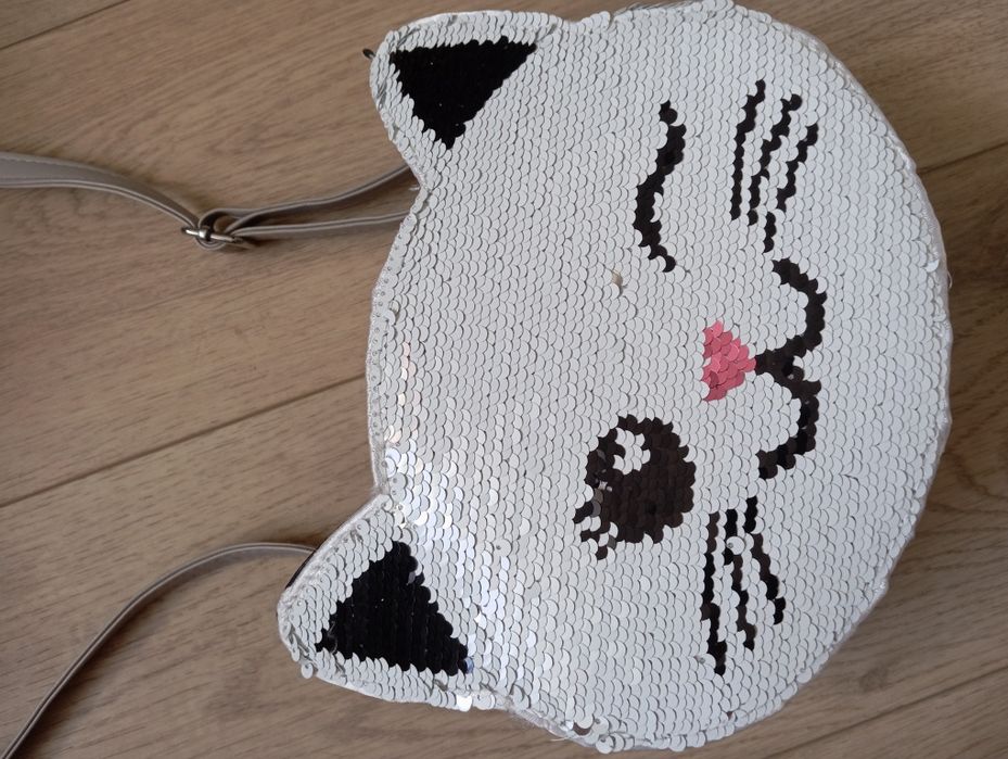 Torebka kotek z cekinami