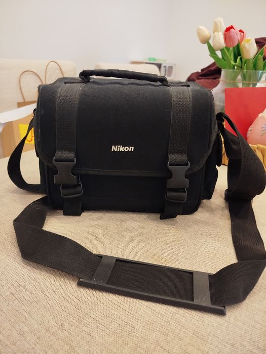 Mala Nikon para máquina fotográfica