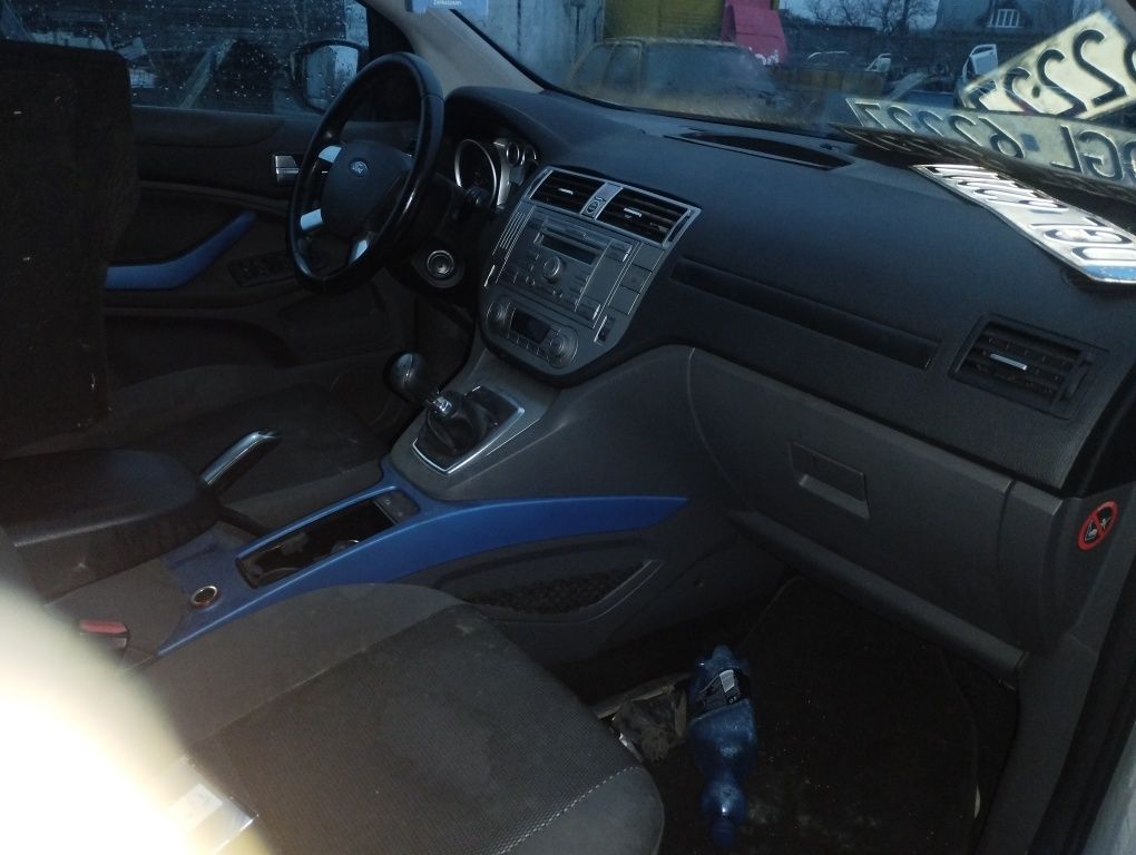 Ford Kuga 2.0 d uszkodzony