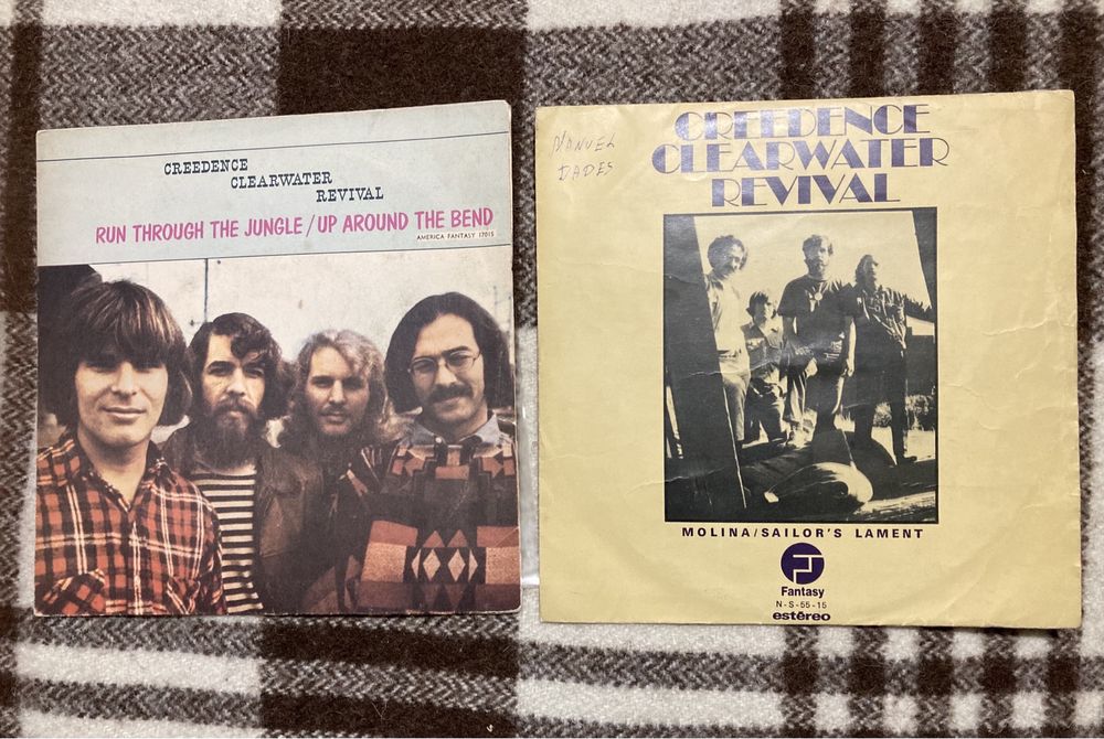 Singles Creedence Clearwater Revival