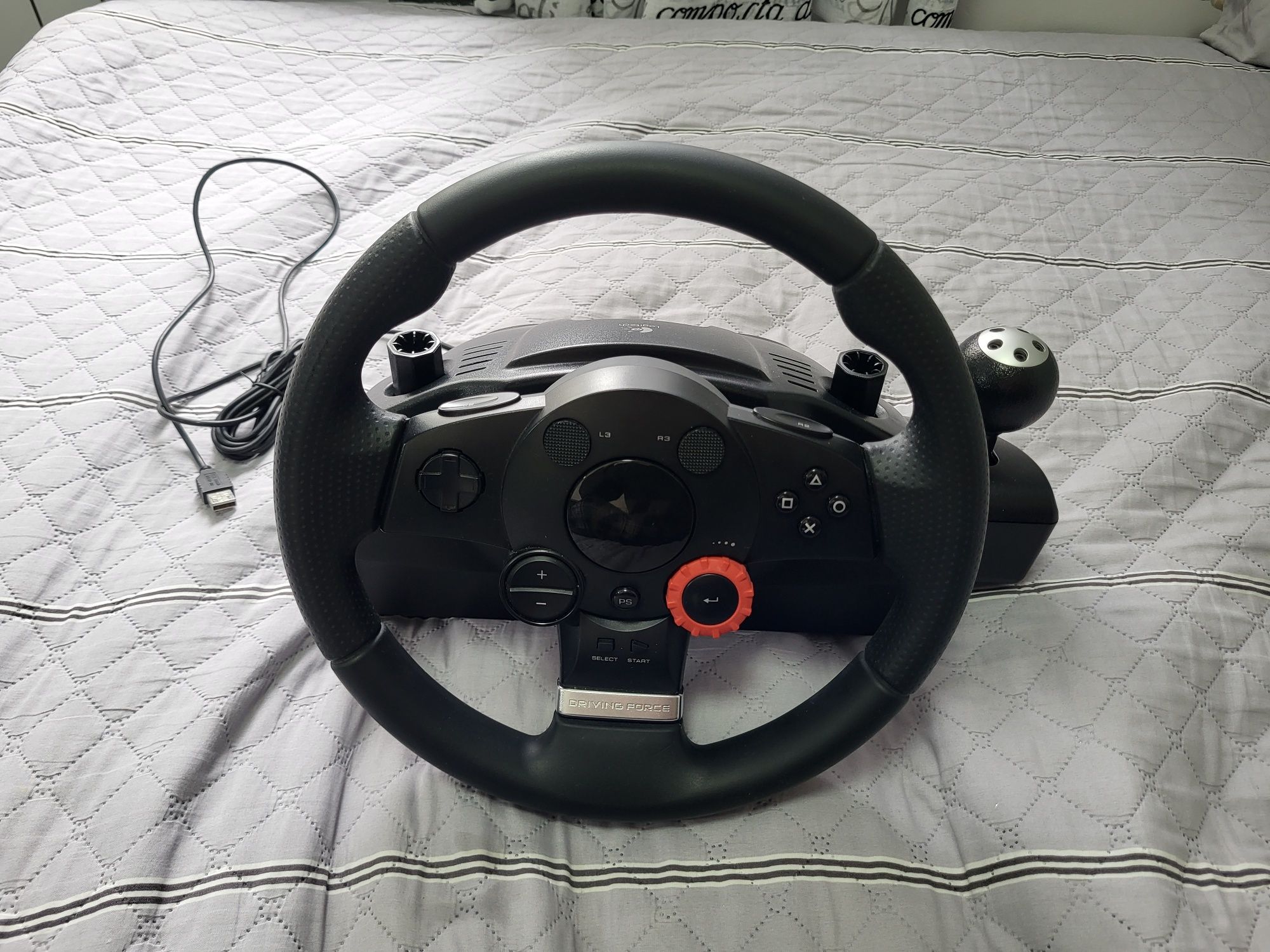 Ігрове кермо Logitech Driving Force GT