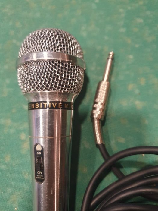 Продам микрофон HIGH