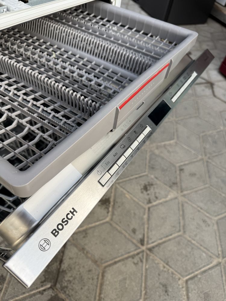 Посудомийна машина Bosch SGV4HCX48E