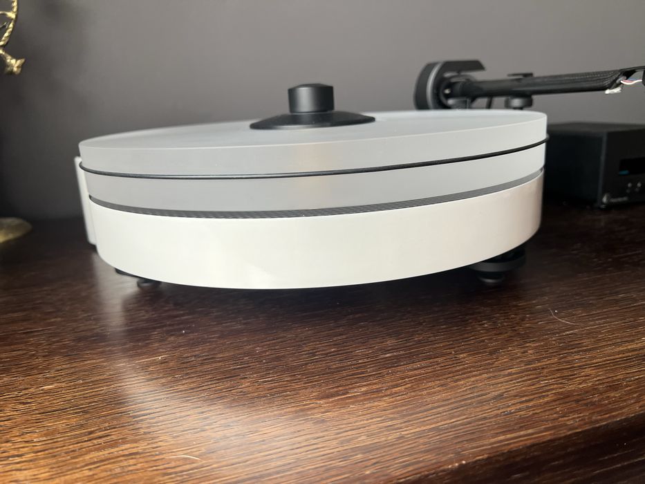 Jak nowy Gramofon Pro-Ject RPM 5 Carbon biały + ortofon MM Bronze
