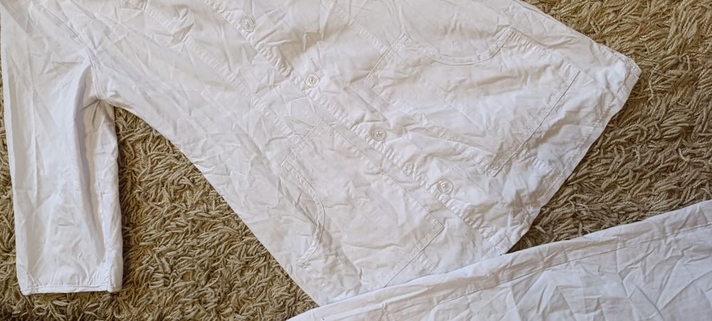 Медичний костюм .