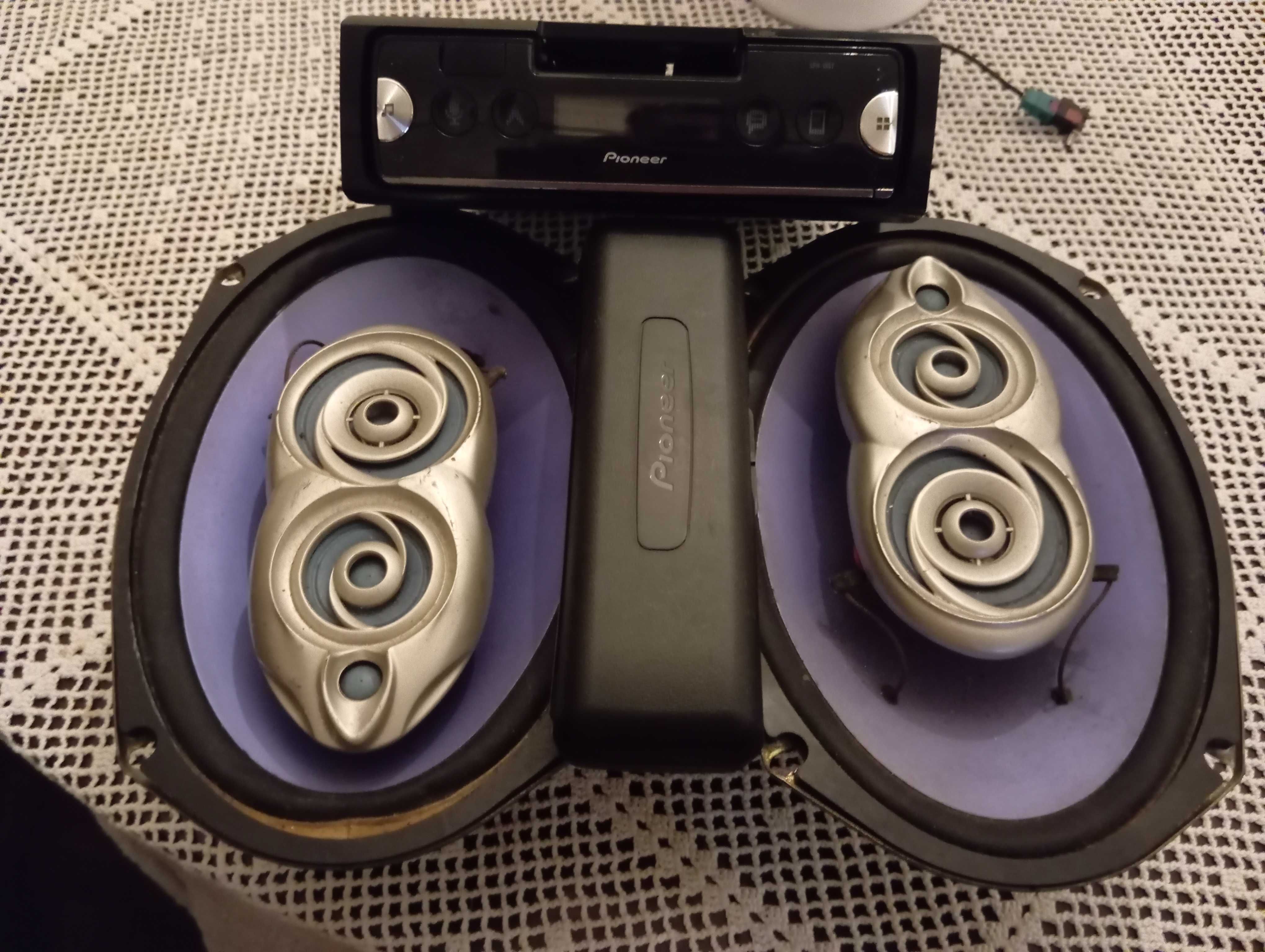 Radio Pioneer e colunas jvc