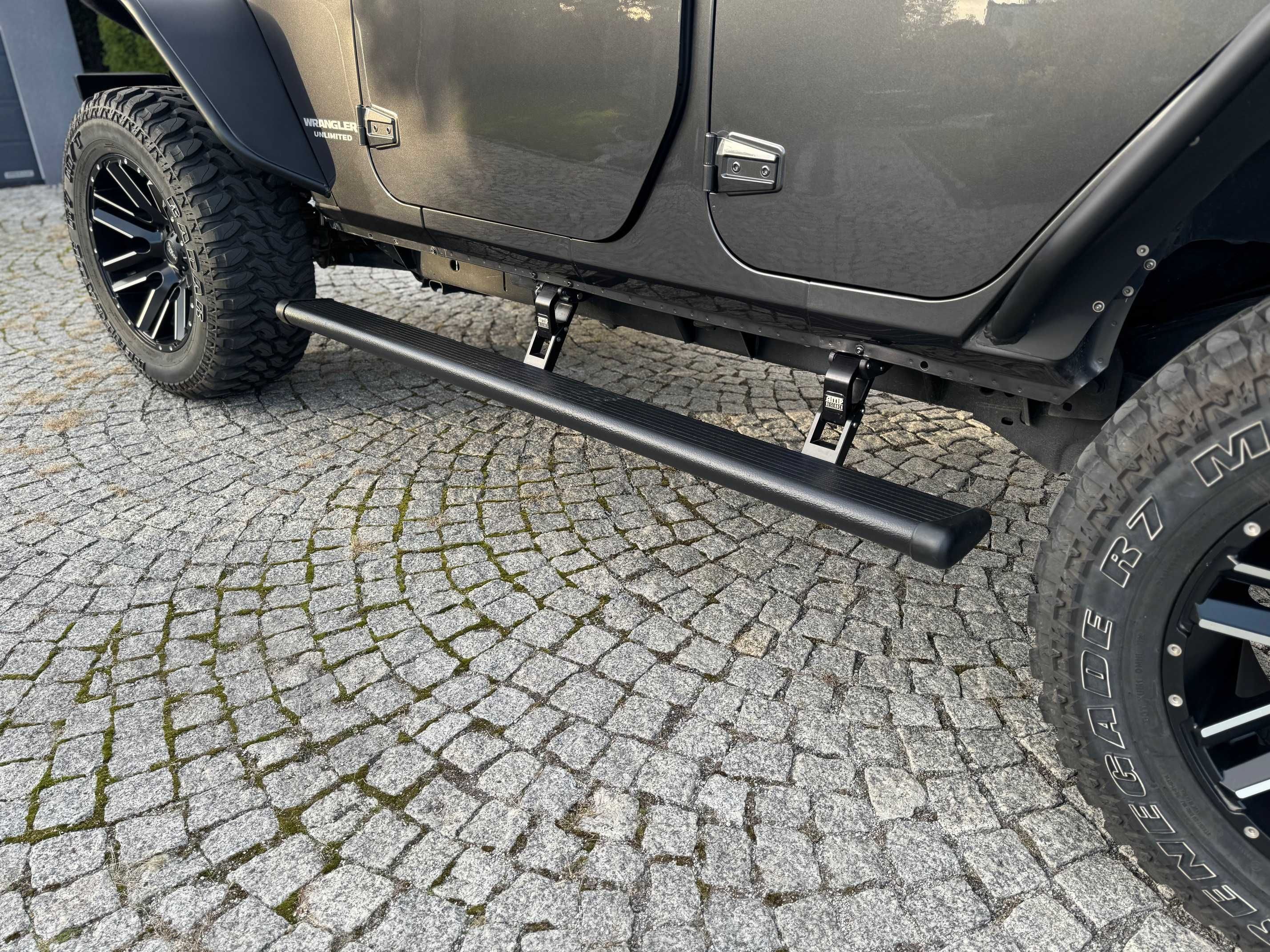Jeep Wrangler Unlimited Rubicon 3,6 JK - Doinwestowany, super stan!!
