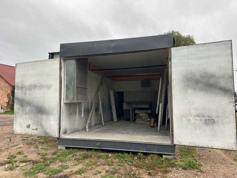 Lakiernia wolnostojąca 3,7×6,2×2,8 m – ocieplona, komplet