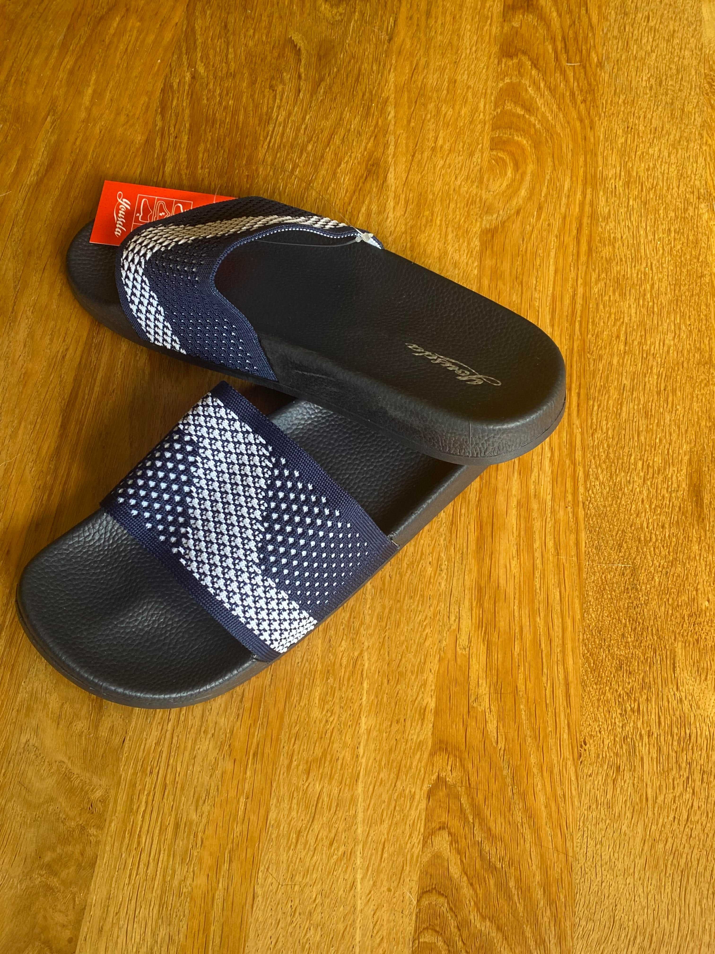 Klapki basenowe granatowe