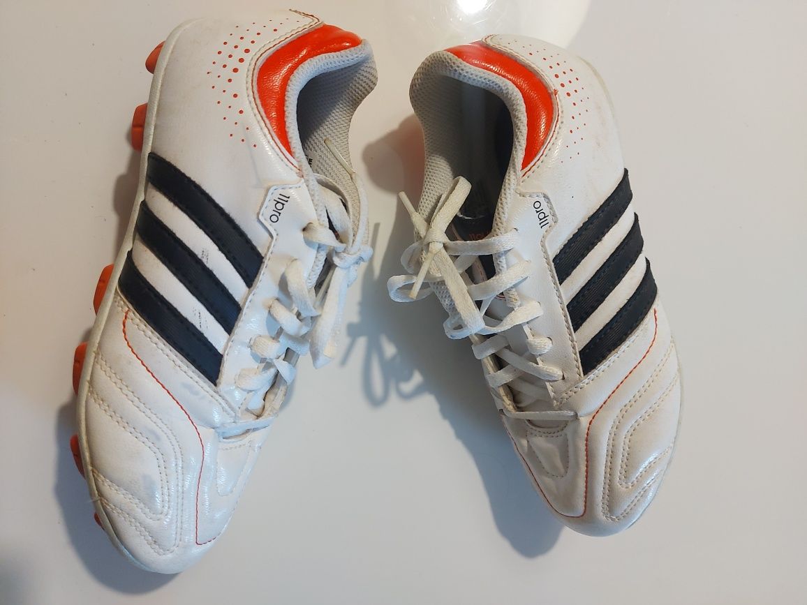 Buty piłkarskie adidas 11Questra trx 34