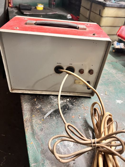 Регулятор напряжения