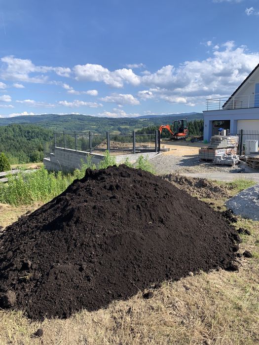 Ziemia ogrodowa, przesiewowa, czarnoziem, humus, kompost, warzywa