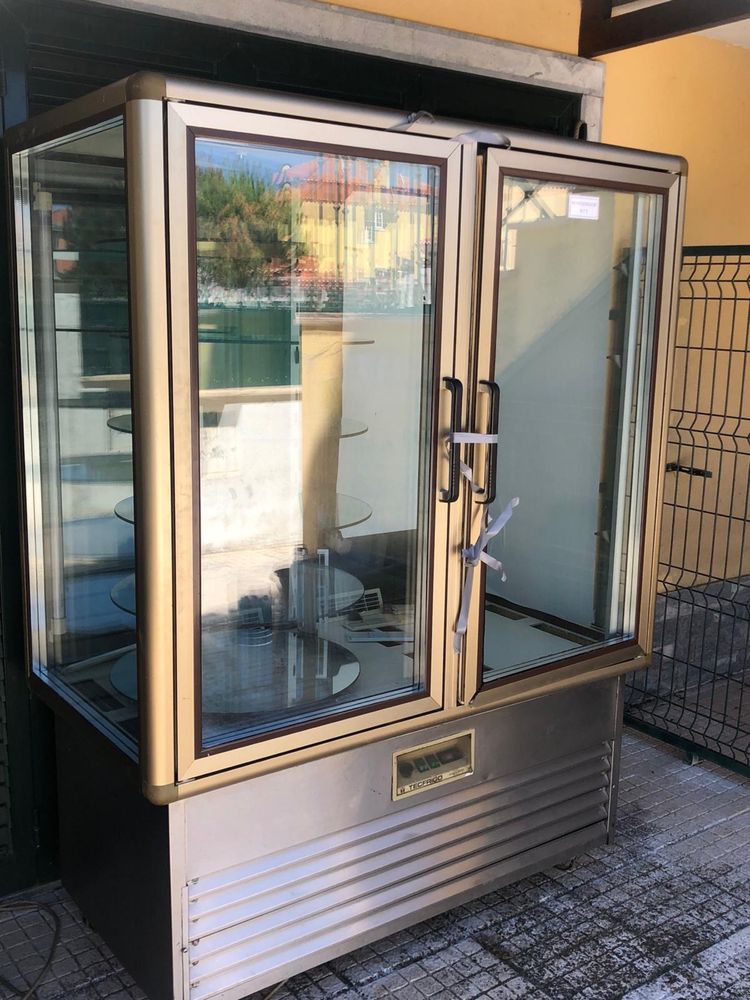 Vitrine para bolos