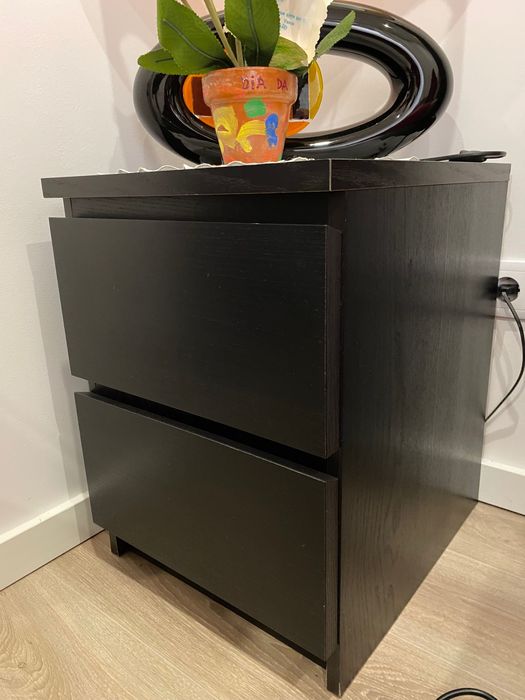 Cómodas/Mesas de Cabeceira Ikea “Kullen”