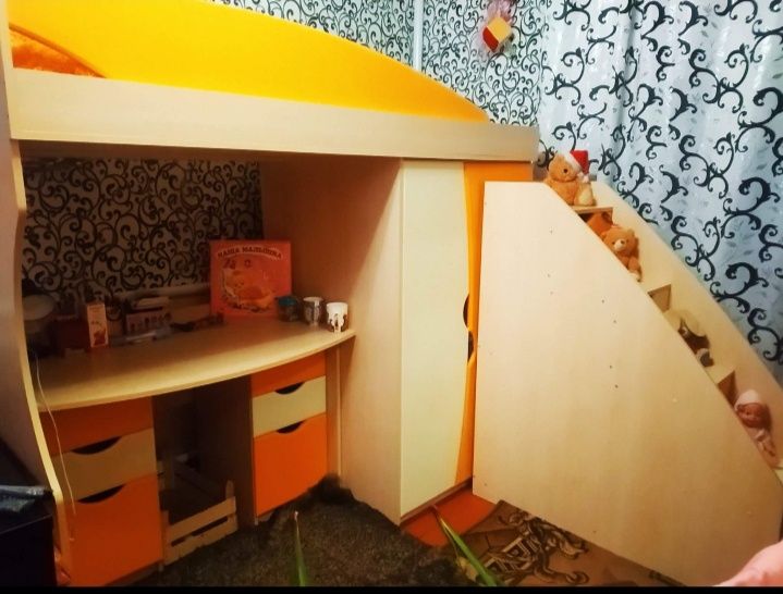 Дитяча просторна стінка