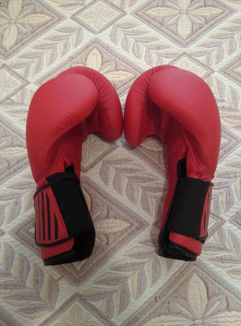 Боксерські рукавиці Outshock 14 oz