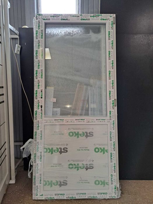 Продам окна1300грн. двери3700грн. пластик Вікна та двері