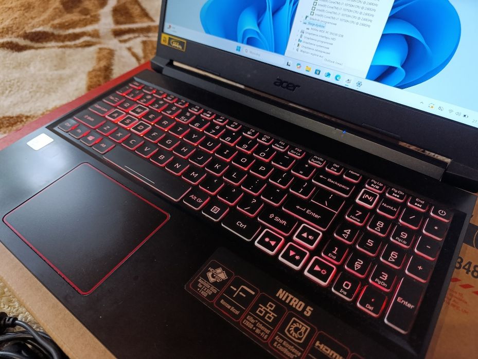 Acer  144HZ i7 10750H 5Ghz RTX 2060 16RAM 512SSD