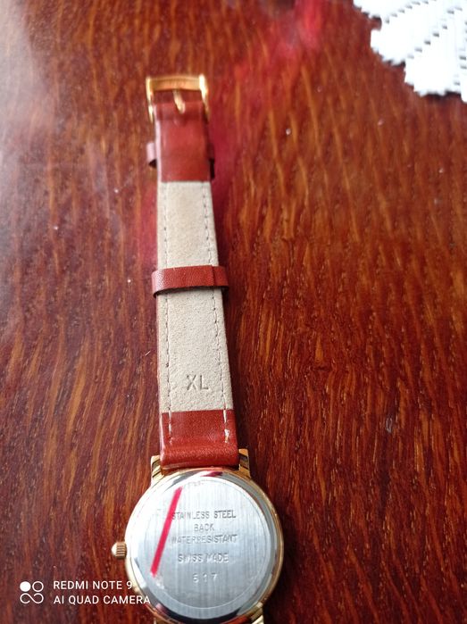 НОВИЙ  Швейцарський          жіночий годинник CAPITAL