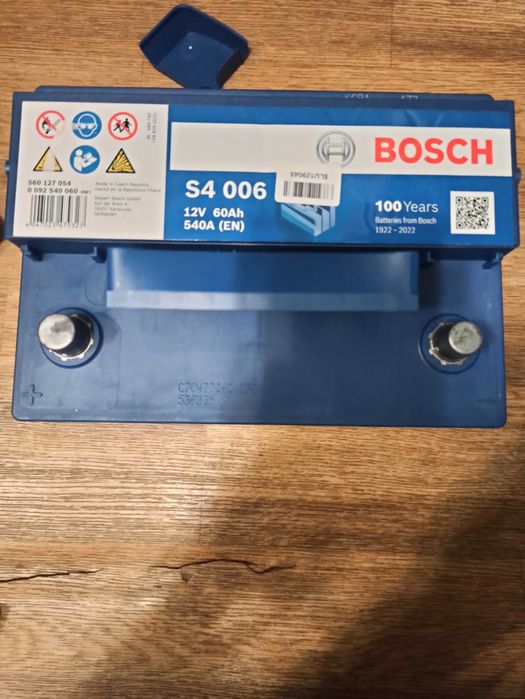 Bosch S4 006 12V 60Ah 540A