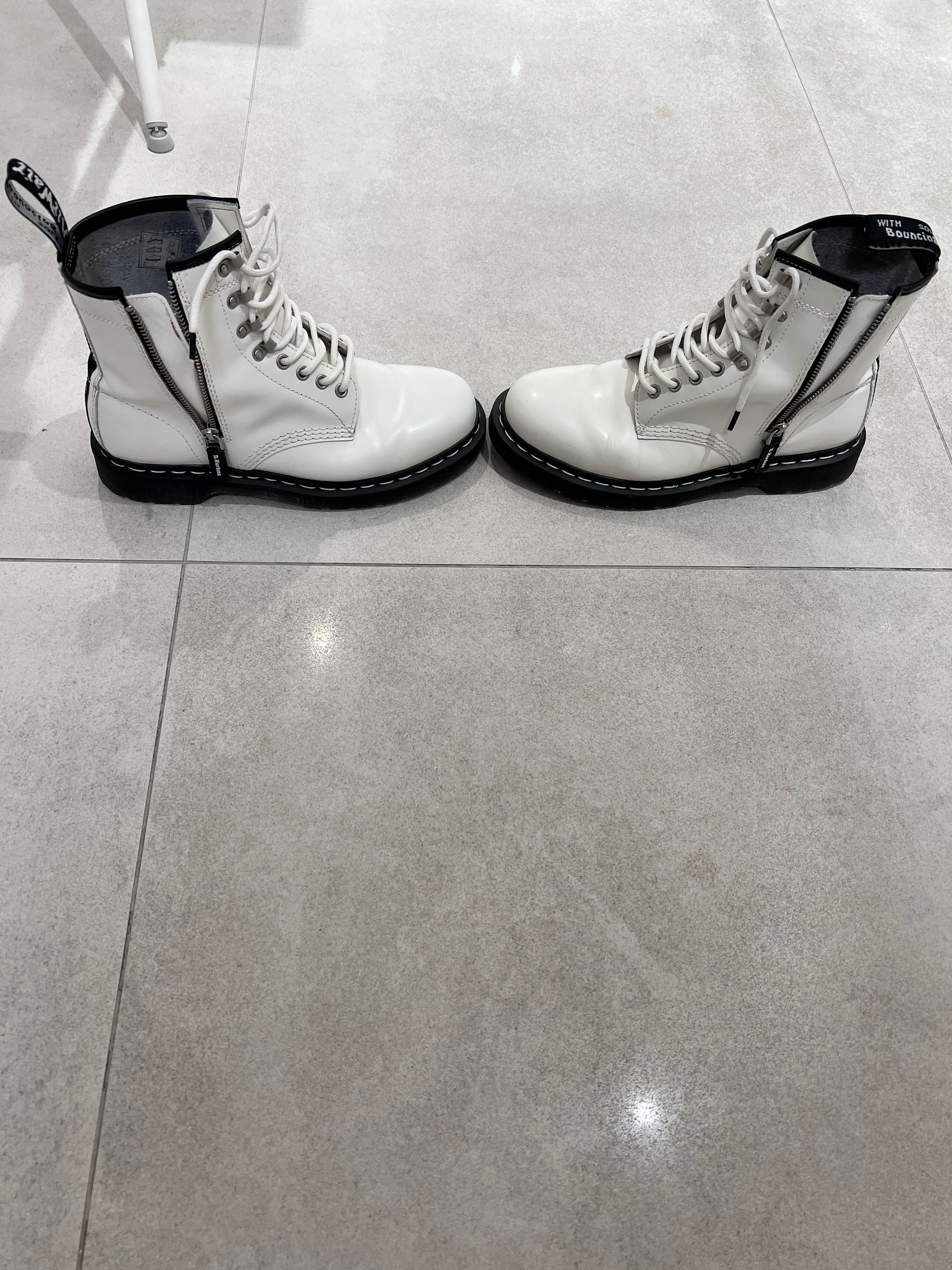 Buty Dr.Martens białe