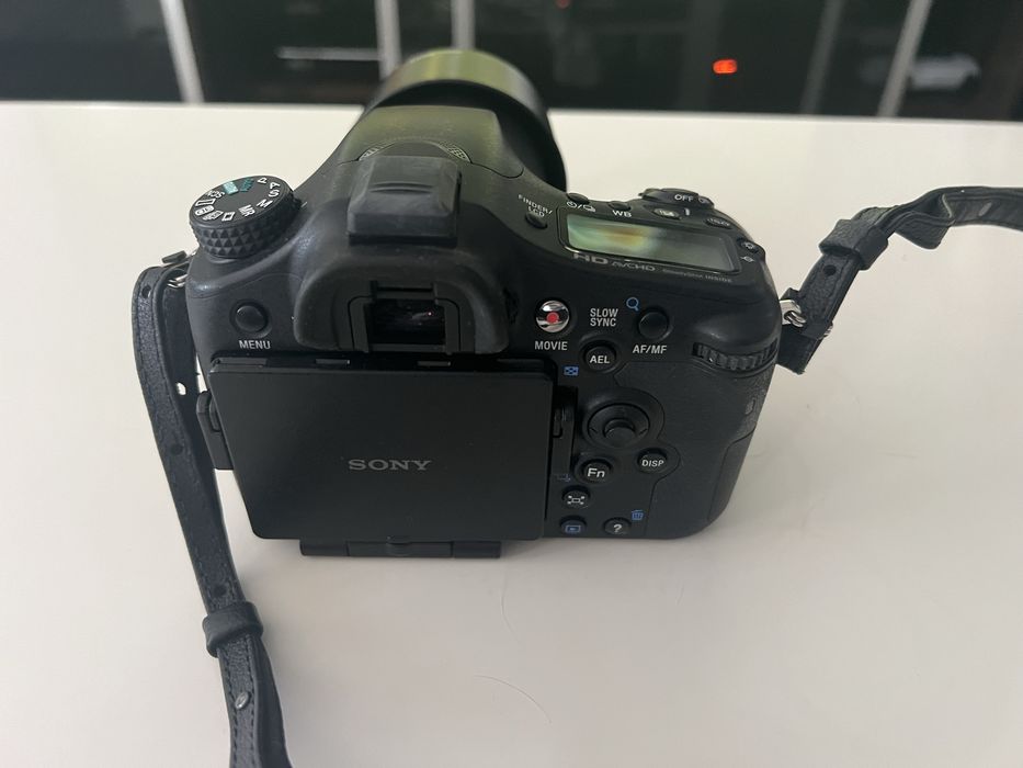 SLT-A77V aparat bezlusterkowy Sony plus dwia obiektywy