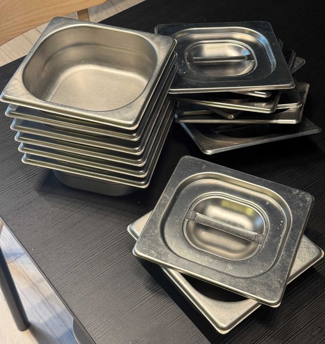 Conjunto de recipientes em Inox com tampa para restauração