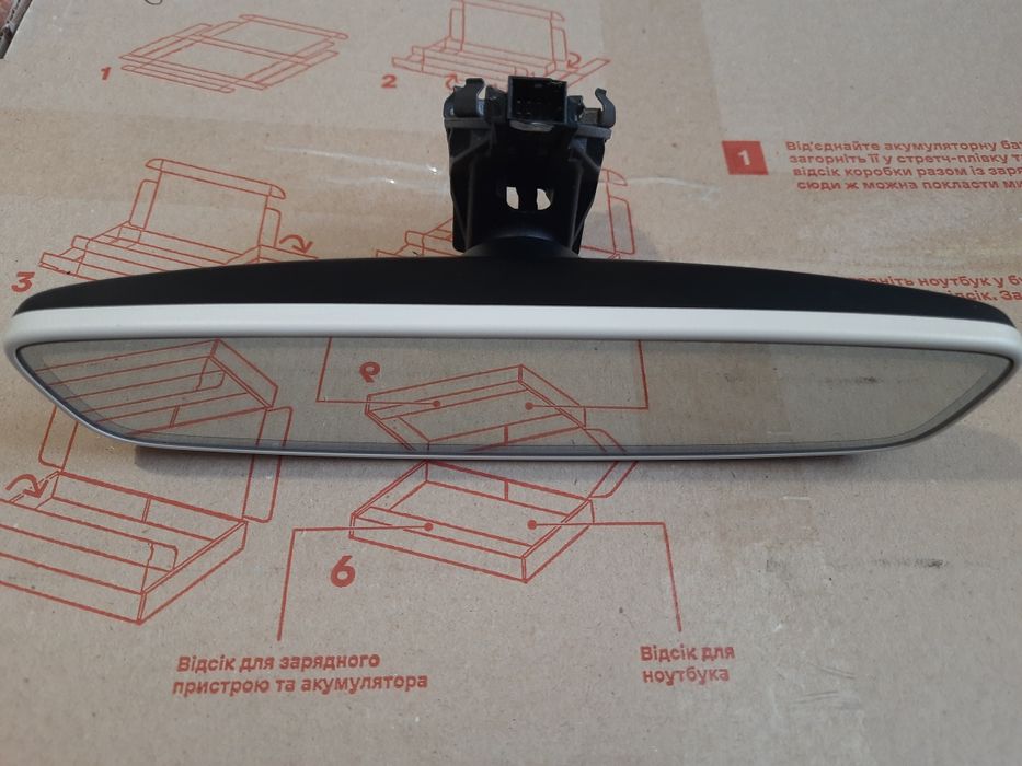 Зеркало VW заднього виду з автозатемненням