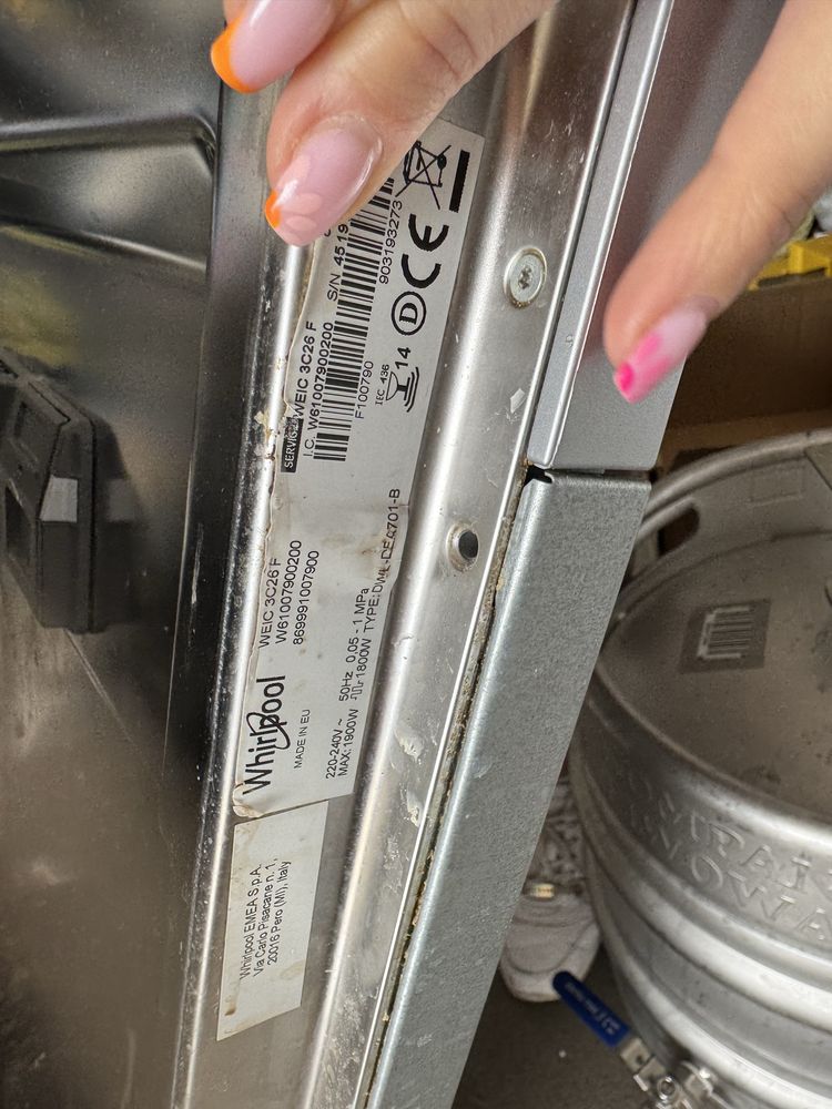 Zmywarka Whirlpool uszkodzona 60cm