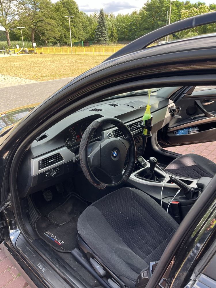 Zpredam BMW e91 2.0 diesel 163 km