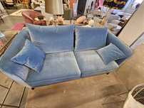 Sofa 2-osobowa z aksamitu w kolorze niebieskim 190x95