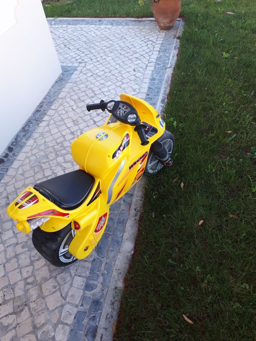 Moto de criança 4 a 6anos