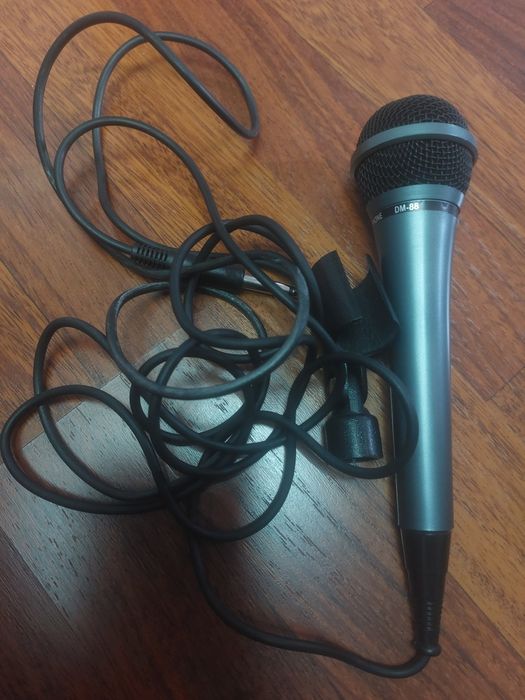 Mikrofon MONACOR dynamic DM-88