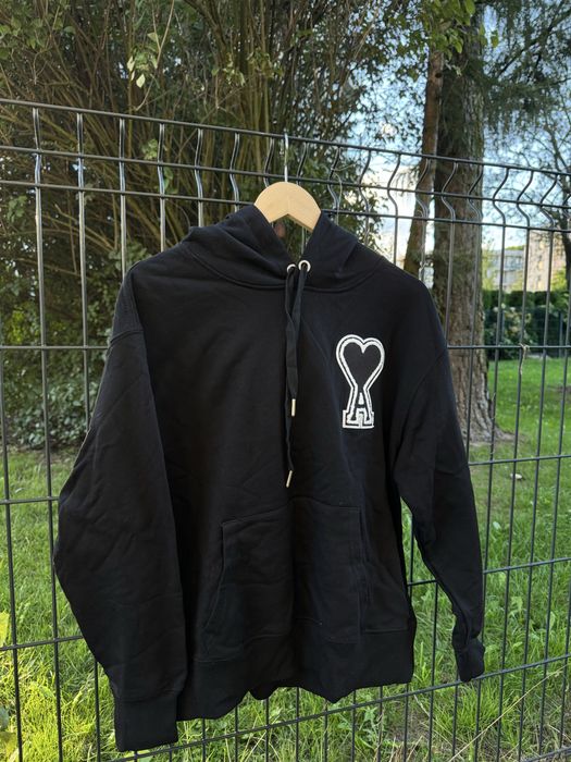 Nowy Hoodie Ami.