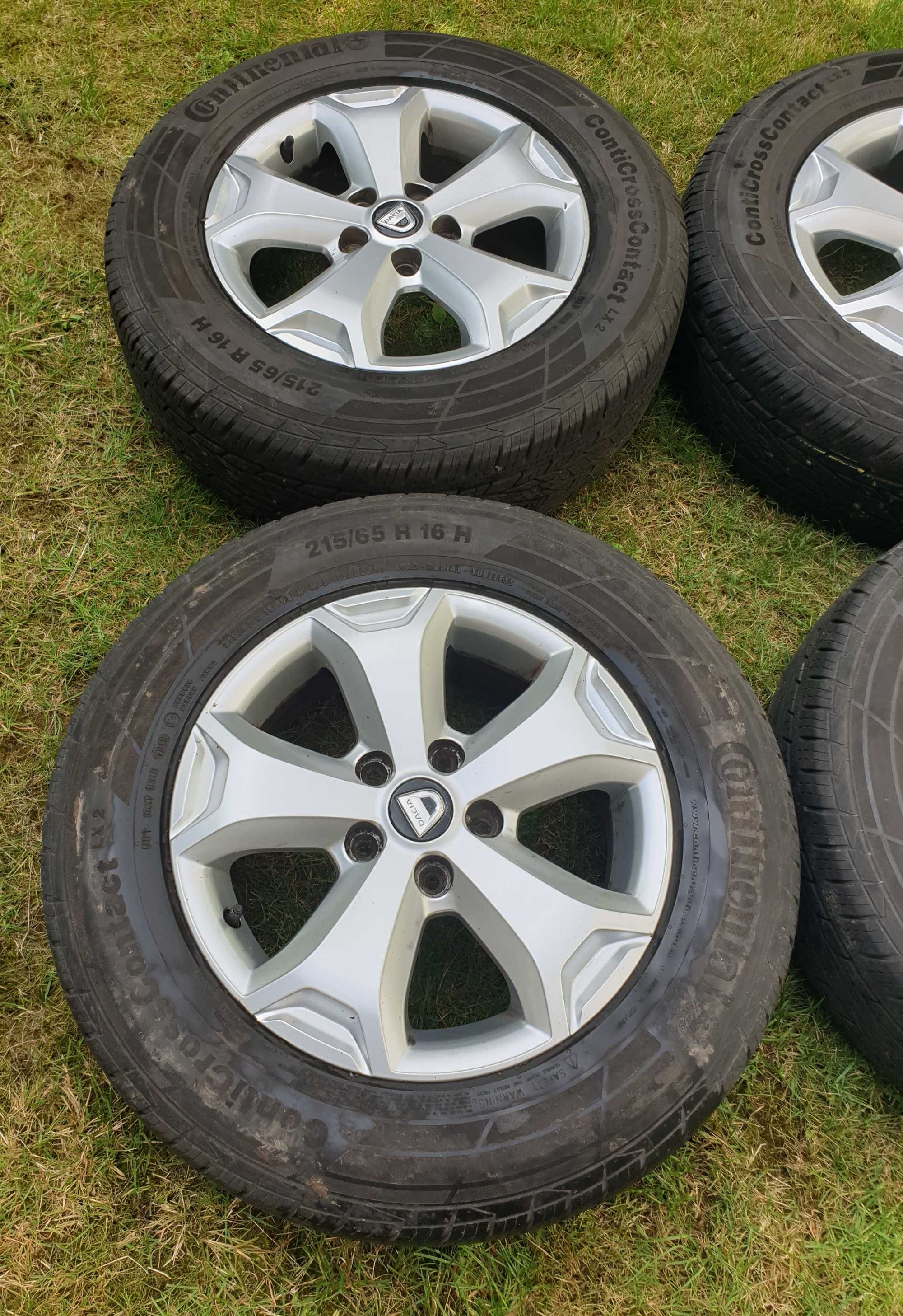 Felgi alufelgi koła Dacia Duster z oponami 16 cali 5x114,3