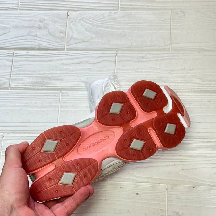 Жіночі кросівки new balance 9060