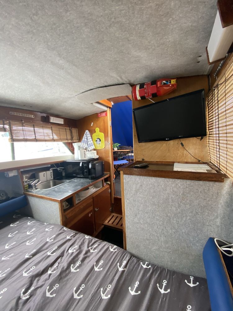 Coronet 24 Cabin luxe