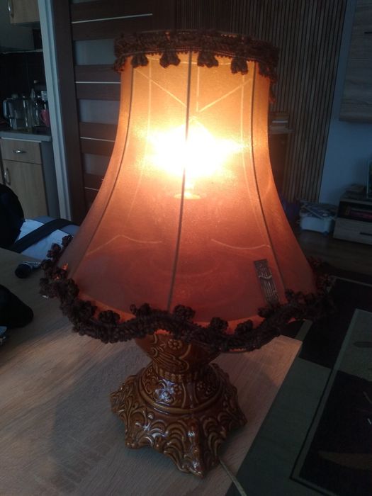 Lampka z lat 80 -tych