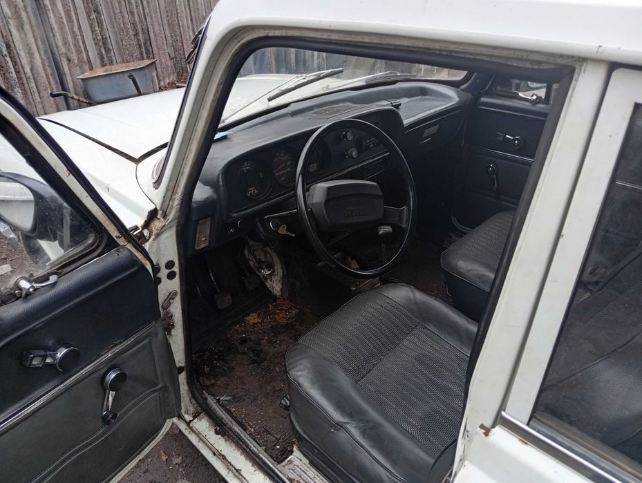 Продам москвич в в хорошем состоянии звоните