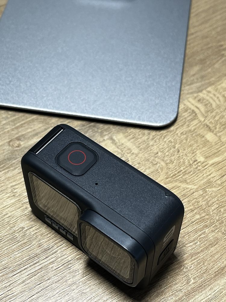 Kamera sportowa GoPro hero 9 black + 4 baterie + dowód zakupu stan bdb