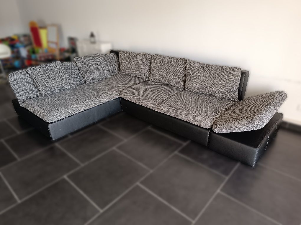 Sofá grande com Chaiselongue em excelente estado