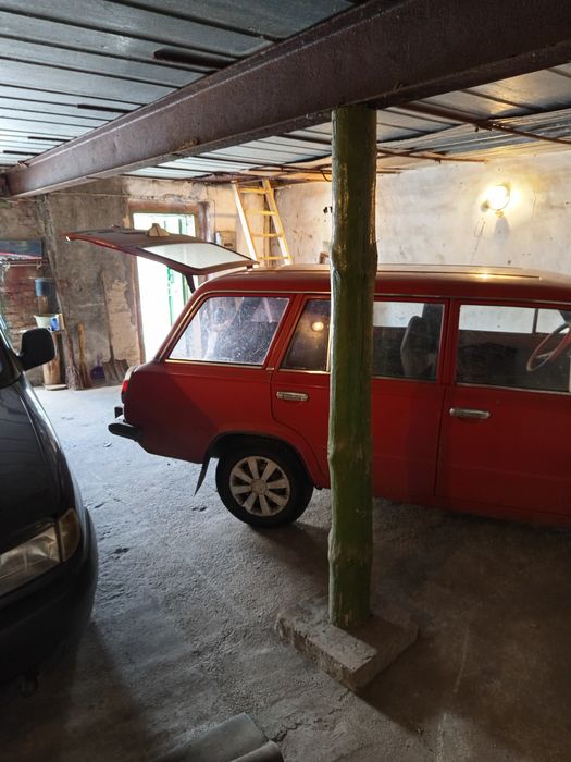 Продам большой двухэтажный гараж