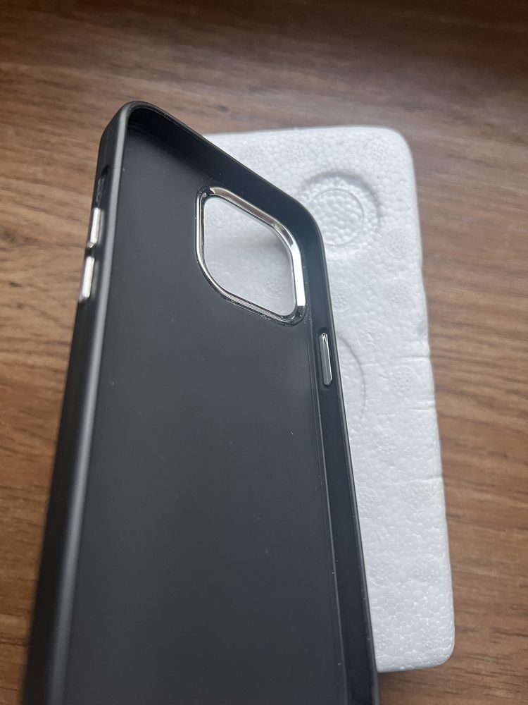 Etui na iphona 13Pro