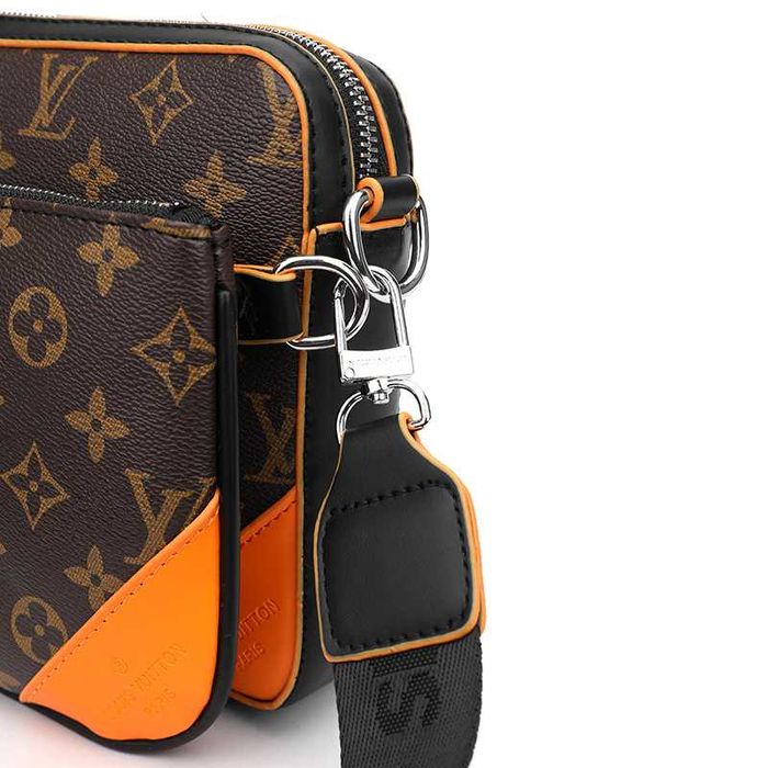 Сумка Мессенджер через плече LV - LOUIS VUITTON - коричнева монограм