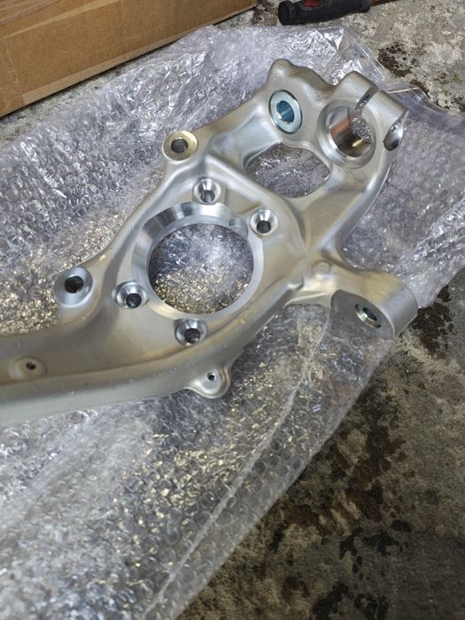 ZWROTNICA PRAWA AUDI A4 A5 Q5 2008 -2019 nowa